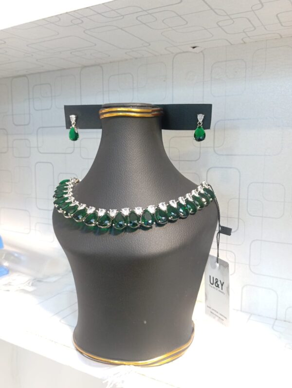 Luxury Emerald Green American Diamond Necklace Set - Image 3